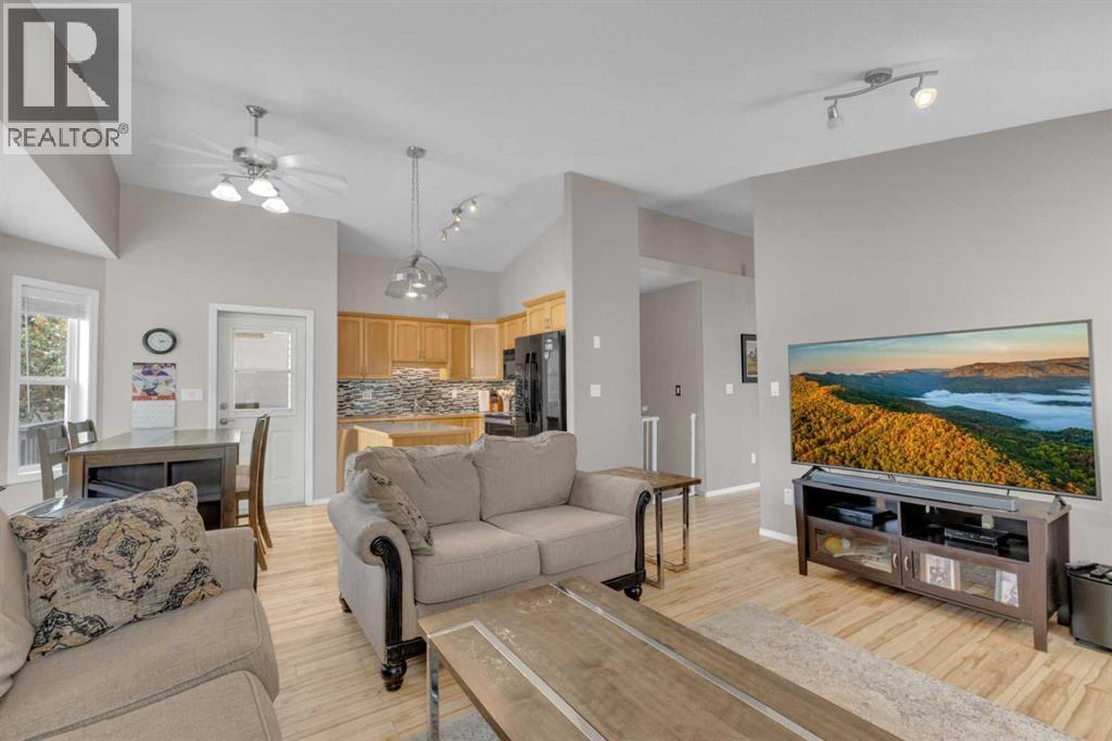 148 Ammeter Close, Red Deer, Alberta  T4R 2Y4 - Photo 5 - A2266759