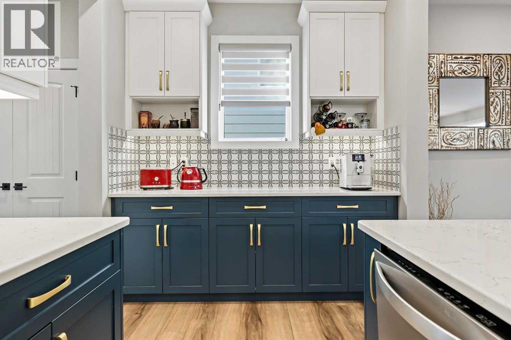 34 Coach Ridge Point Sw, Calgary, Alberta  T3H 2A7 - Photo 15 - A2259480