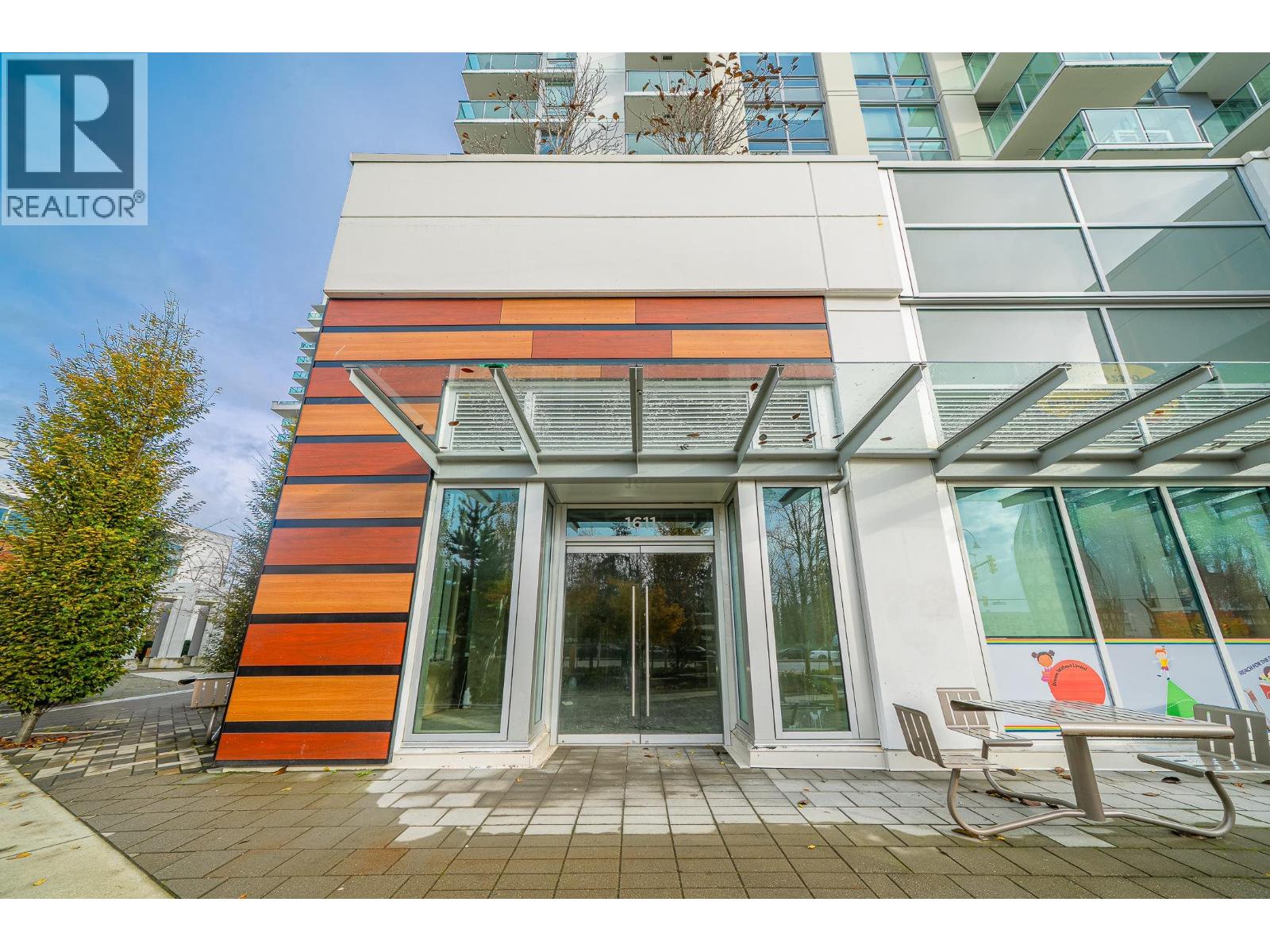 1611 CAPILANO ROAD, north vancouver, British Columbia