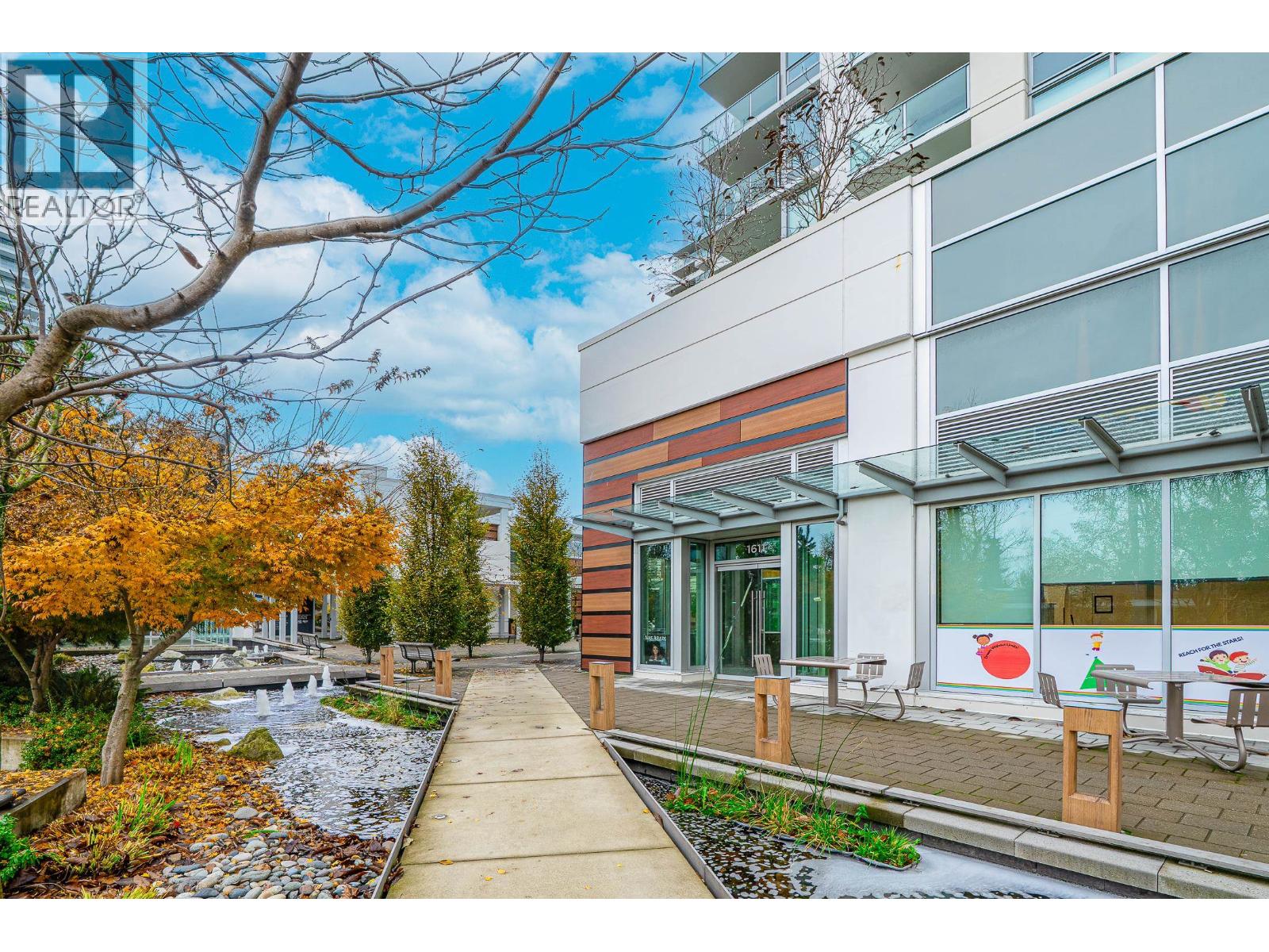 1611 CAPILANO ROAD, north vancouver, British Columbia