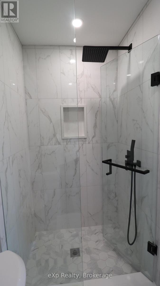 3b - 875 Millwood Road, Toronto, Ontario  M4G 1W8 - Photo 12 - C12483755