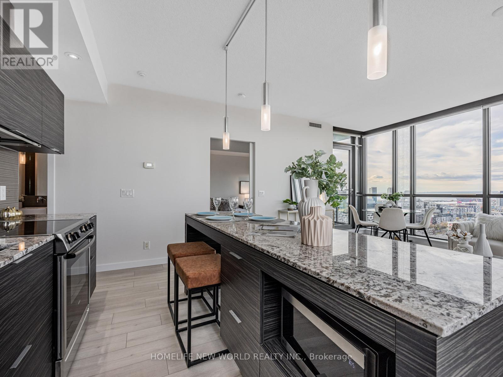 2802 - 8 Charlotte Street, Toronto, Ontario  M5V 0K4 - Photo 8 - C12559646