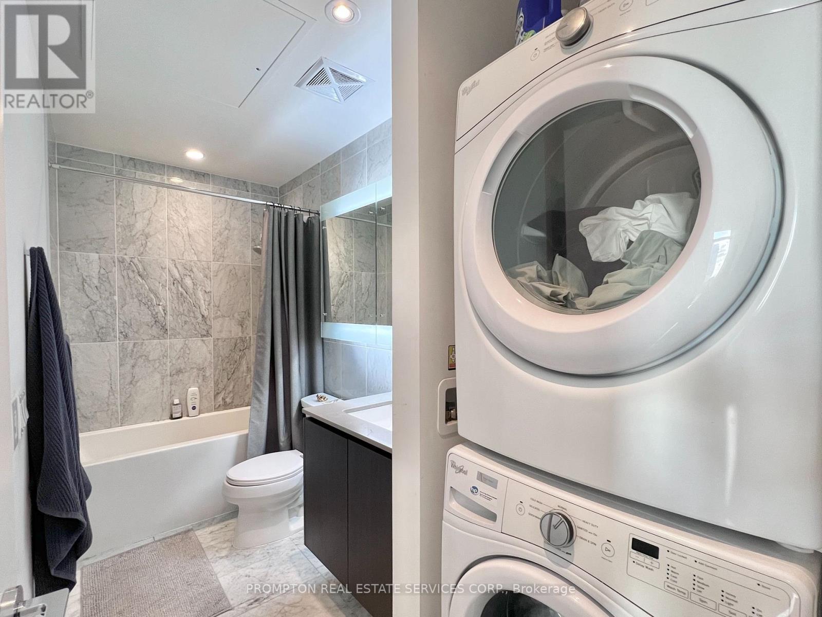 2115 - 80 Queens Wharf Road, Toronto, Ontario  M5V 0J3 - Photo 18 - C12559684