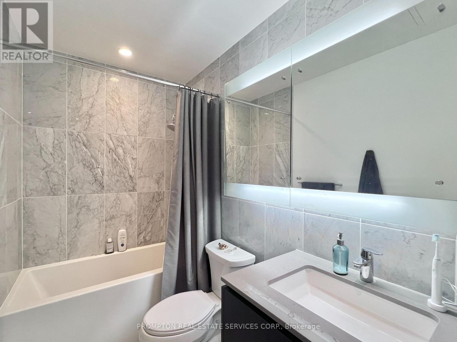 2115 - 80 Queens Wharf Road, Toronto, Ontario  M5V 0J3 - Photo 19 - C12559684