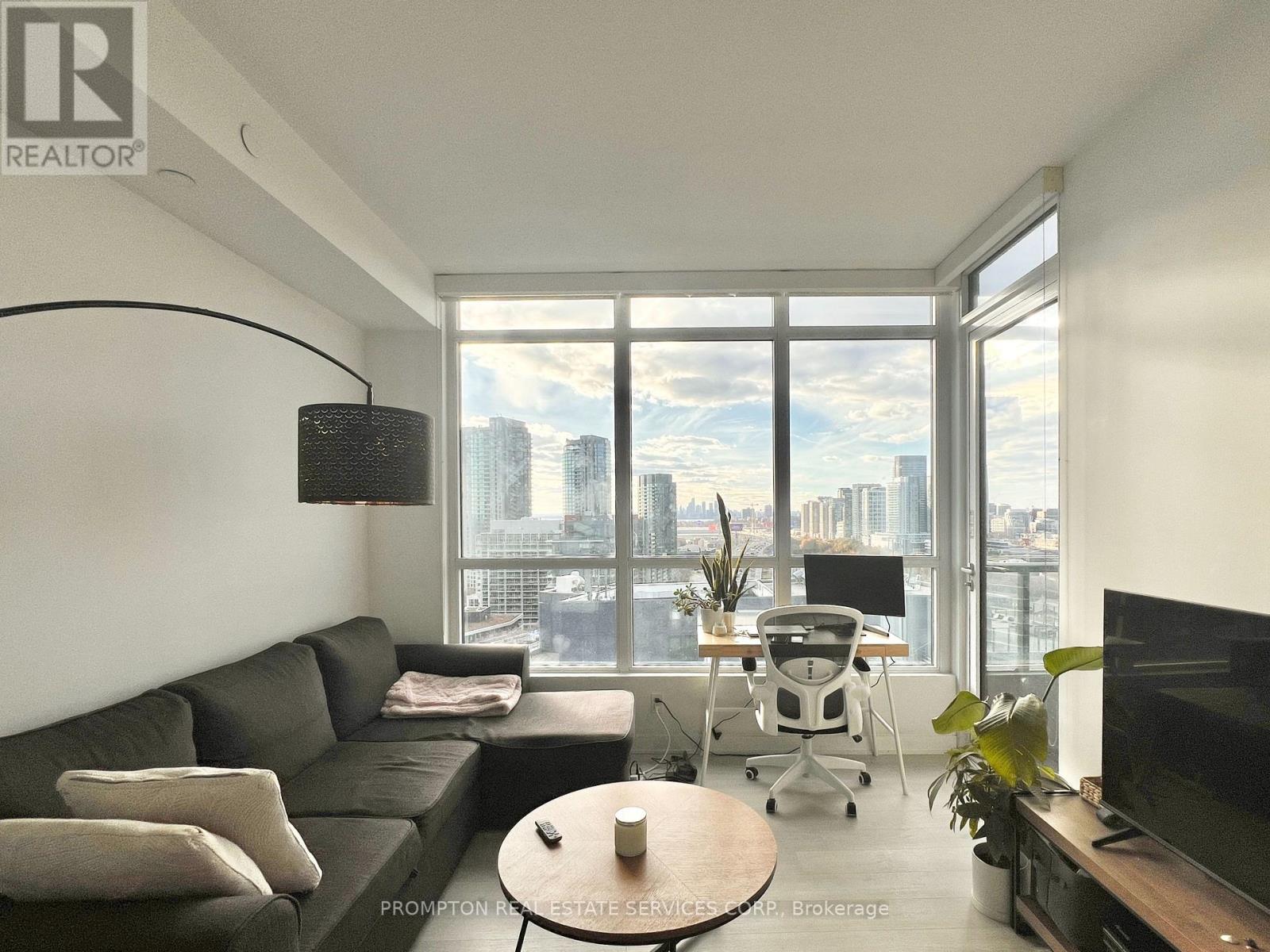 2115 - 80 Queens Wharf Road, Toronto, Ontario  M5V 0J3 - Photo 5 - C12559684