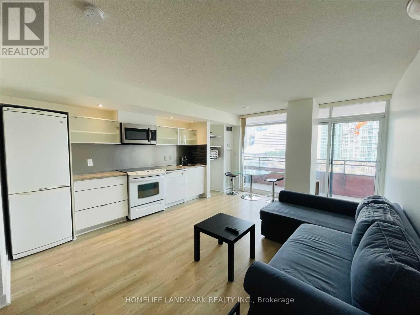811 - 4 Spadina Avenue, Toronto, Ontario  M5V 3Y9 - Photo 2 - C12559750