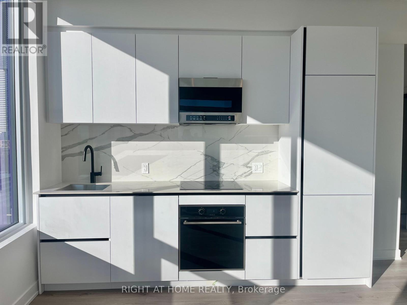 1612 - 127 Broadway Avenue, Toronto, Ontario  M4P 1V4 - Photo 2 - C12559762