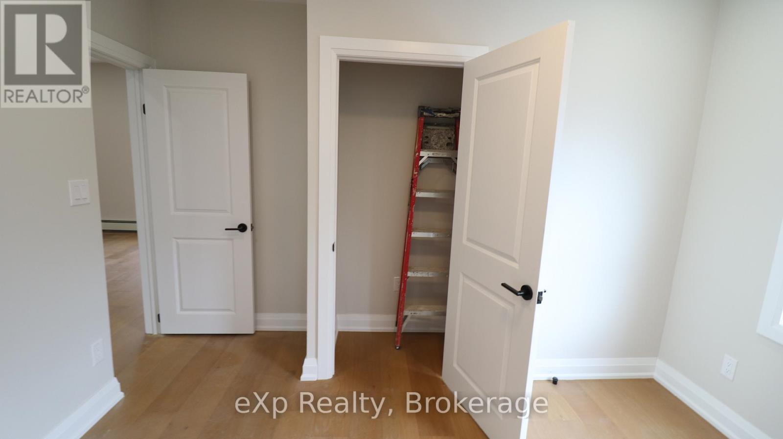 3 - 2002 Queen Street E, Toronto, Ontario  M4L 1J3 - Photo 16 - E12483716