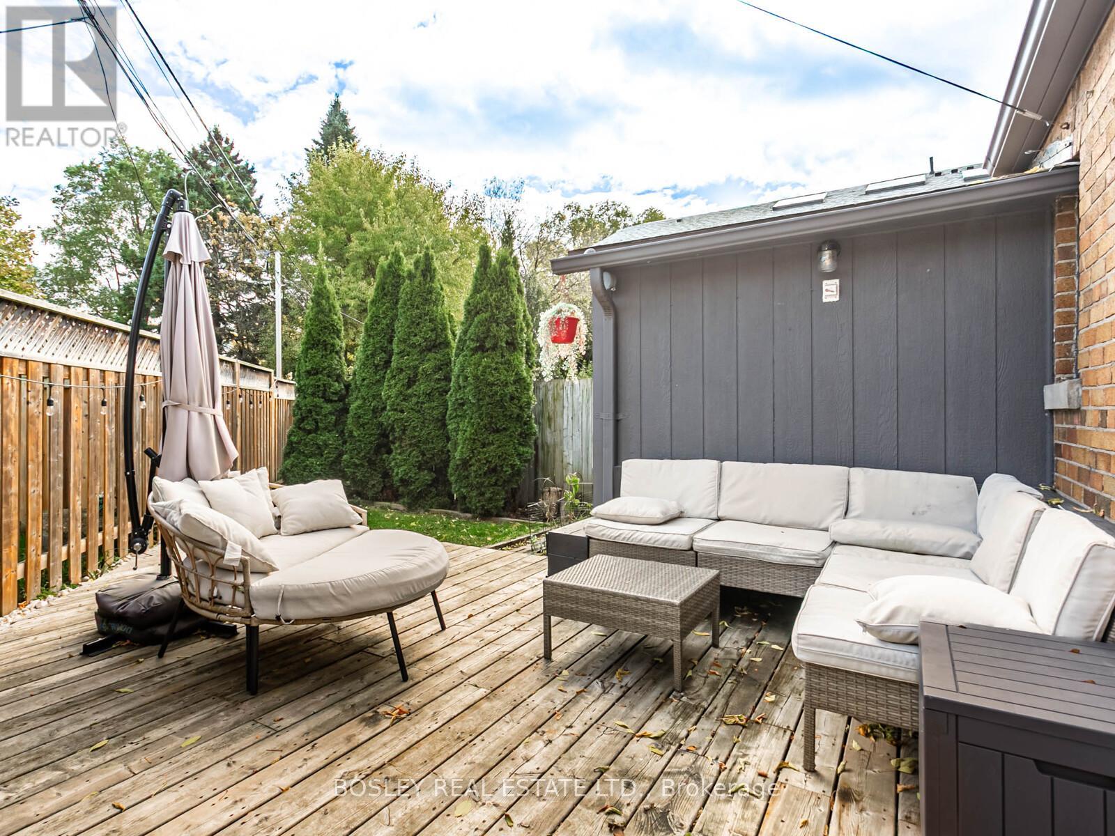 131 Meighen Avenue, Toronto, Ontario  M4B 2H8 - Photo 33 - E12559736