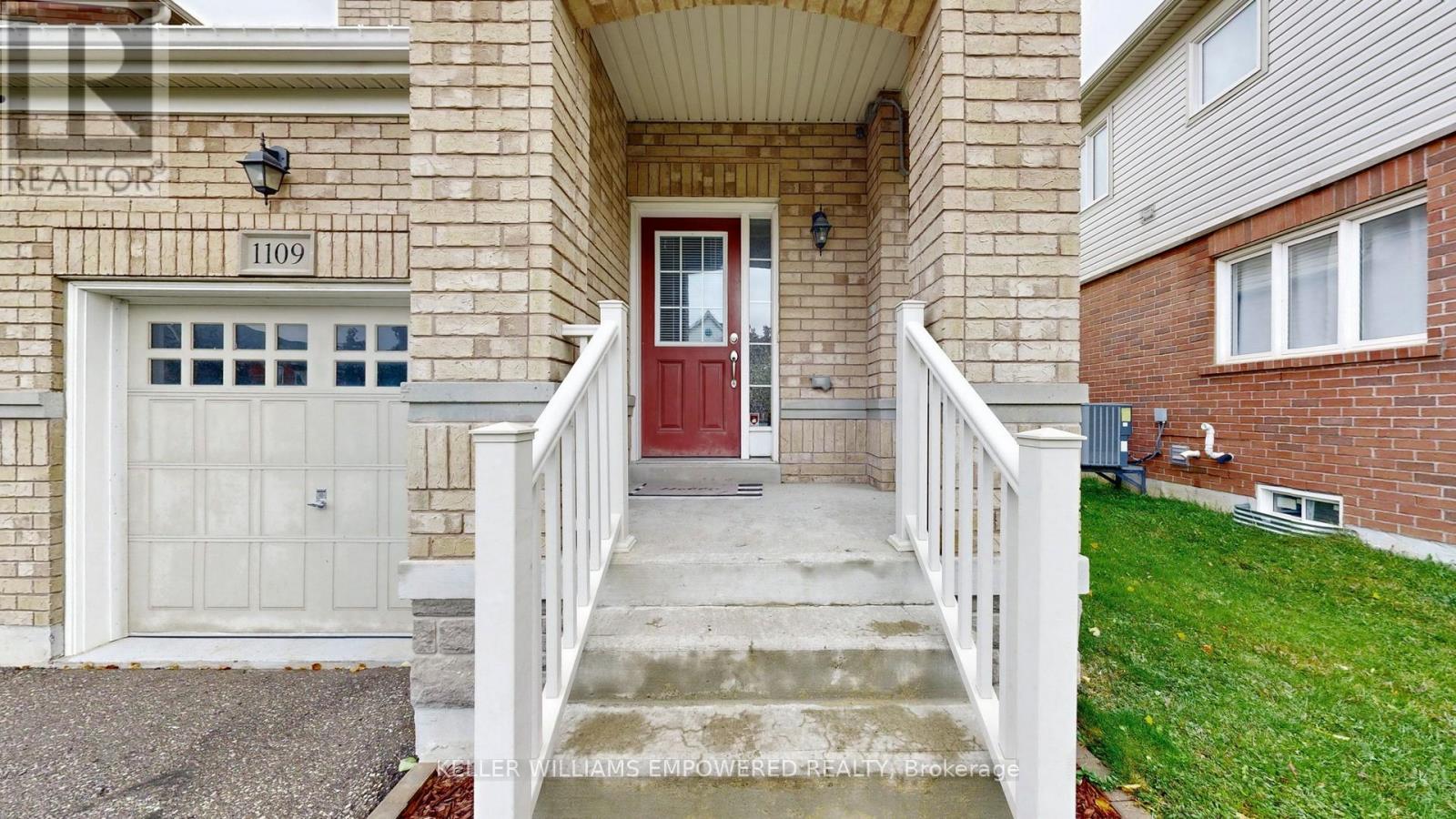 1109 Schooling Drive, Oshawa, Ontario  L1K 0S3 - Photo 3 - E12559740