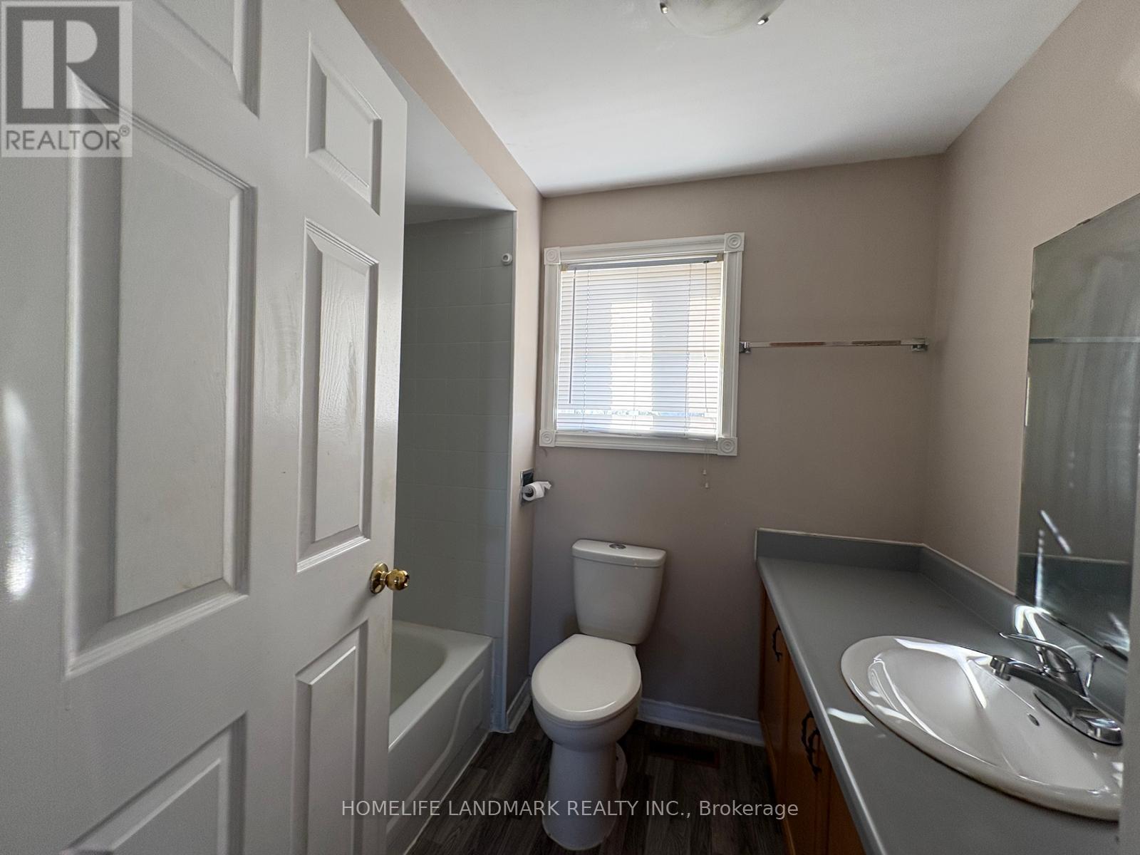 2364 Strathmore Crescent, Pickering, Ontario  L1X 2H8 - Photo 14 - E12559802