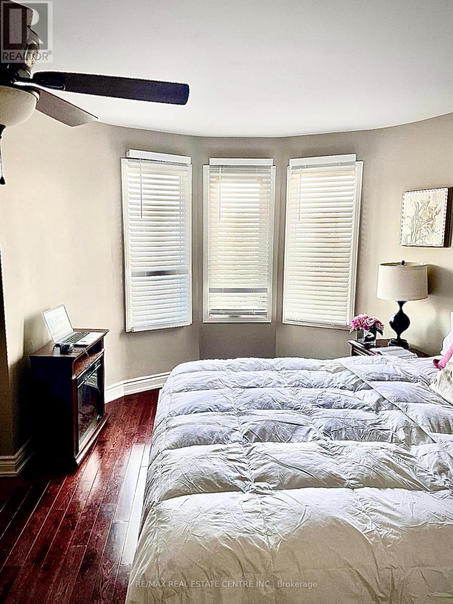 31 Castlehill Road, Brampton, Ontario  L6X 4E3 - Photo 37 - W12547764