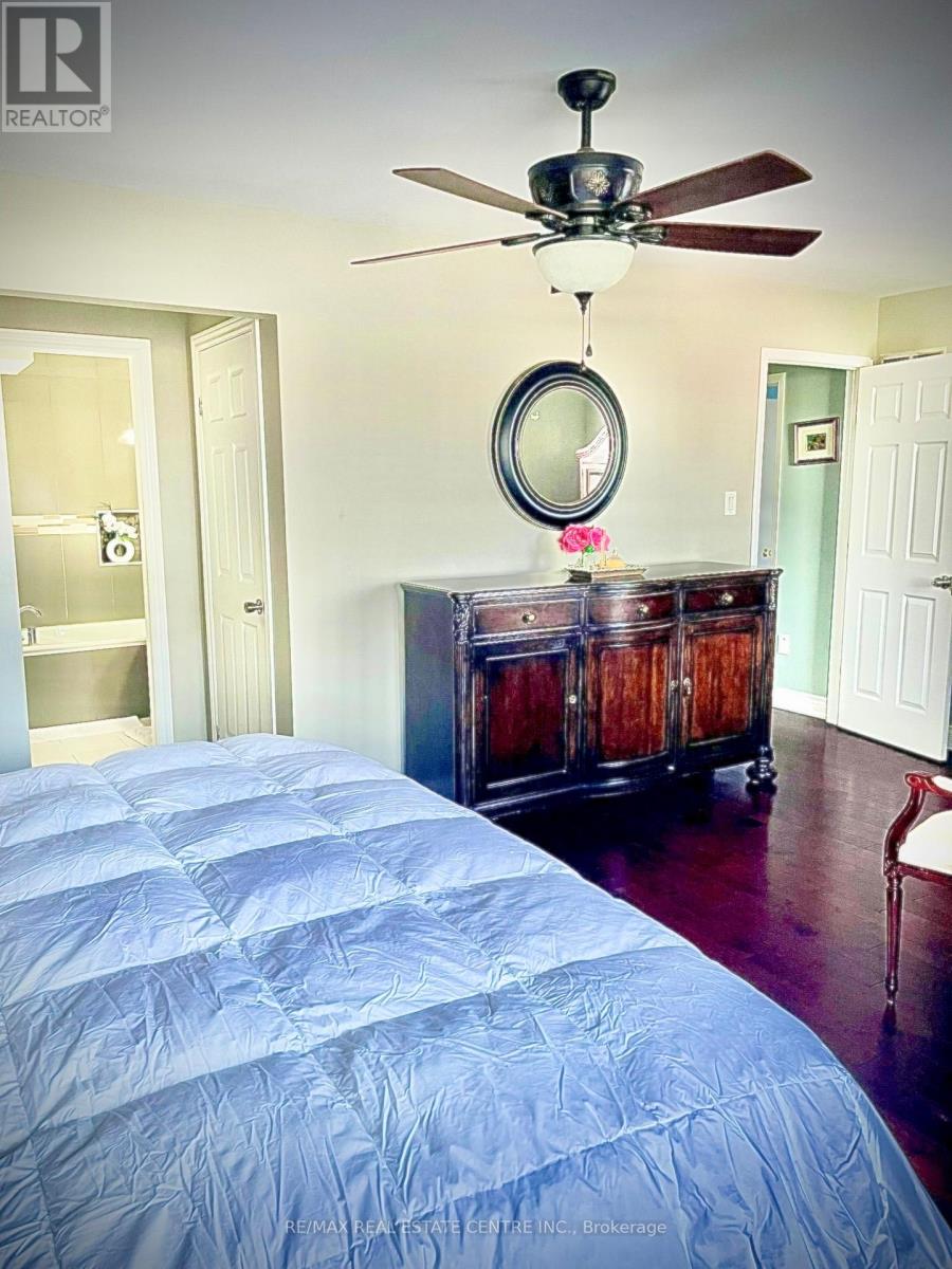 31 Castlehill Road, Brampton, Ontario  L6X 4E3 - Photo 38 - W12547764