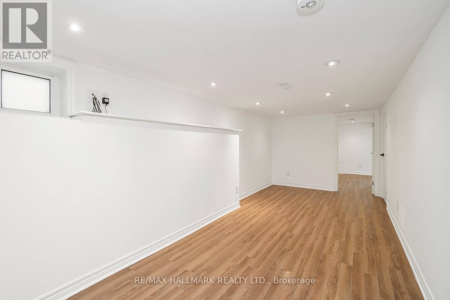 Lower - 709 Willard Avenue, Toronto, Ontario  M6S 3S7 - Photo 2 - W12556554