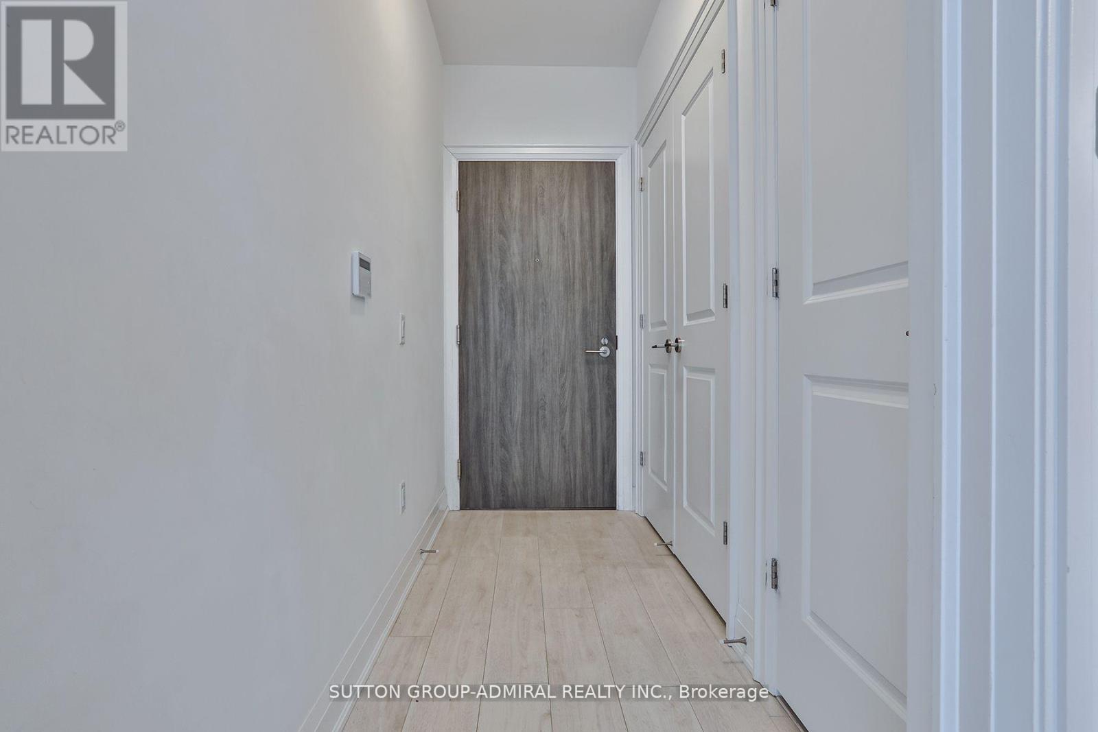 412e - 20 Gatineau Drive, Vaughan, Ontario  L4J 0L3 - Photo 4 - N12559664