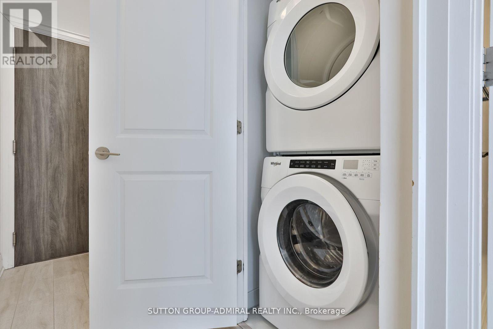 412e - 20 Gatineau Drive, Vaughan, Ontario  L4J 0L3 - Photo 5 - N12559664