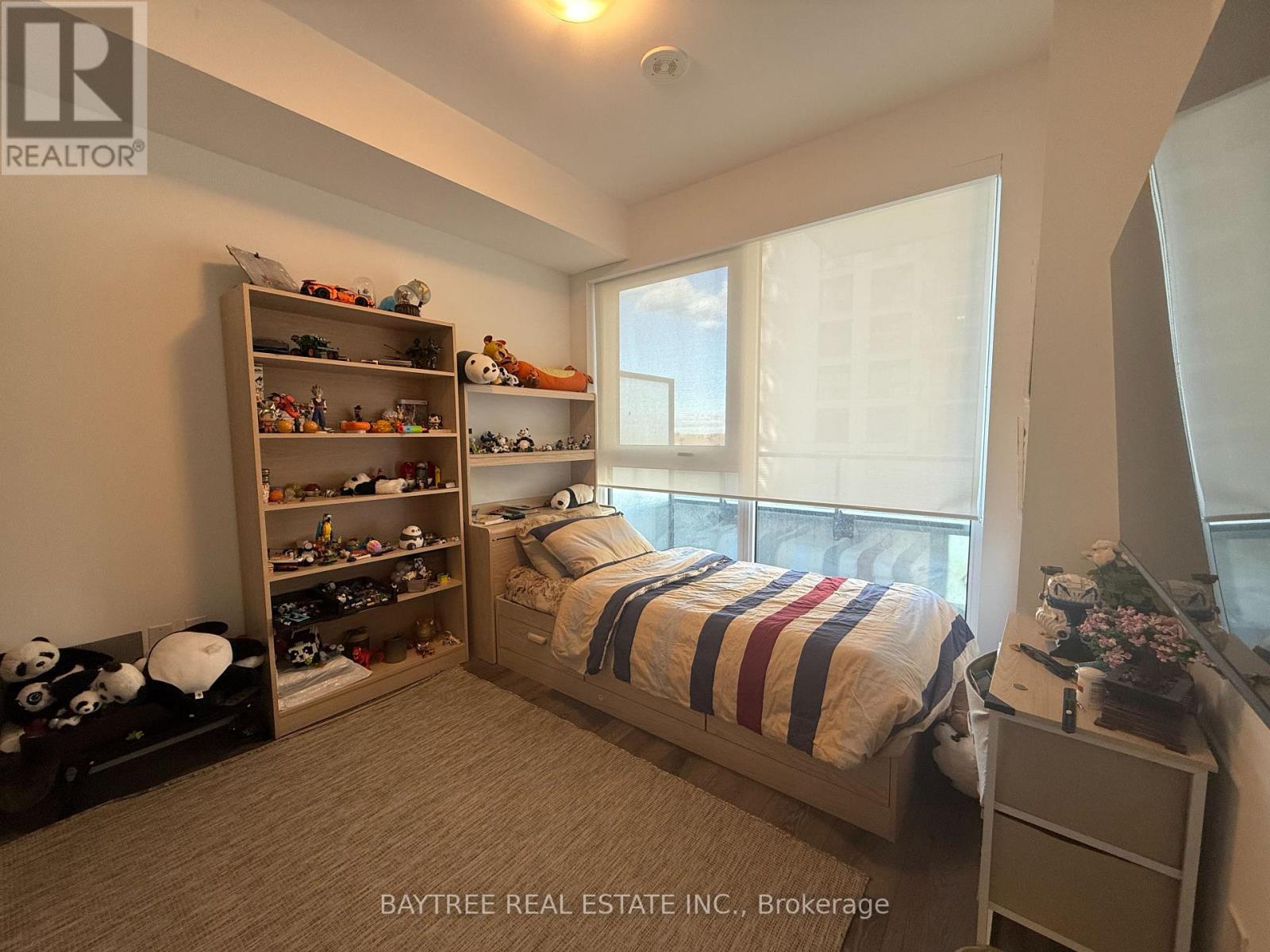 506 - 105 Oneida Crescent, Richmond Hill, Ontario  L4B 0H1 - Photo 4 - N12559728