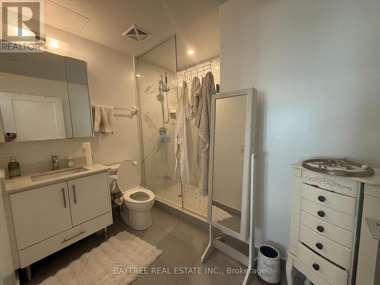 506 - 105 Oneida Crescent, Richmond Hill, Ontario  L4B 0H1 - Photo 8 - N12559728