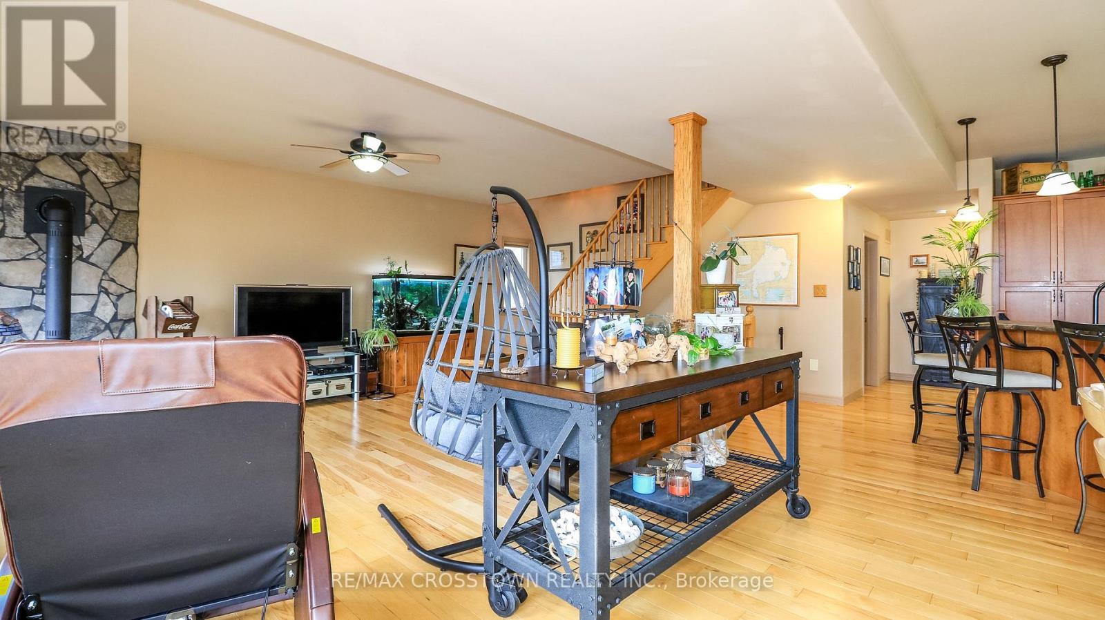 2325 Crystal Beach Road, Innisfil, Ontario  L9S 3W8 - Photo 11 - N12559756