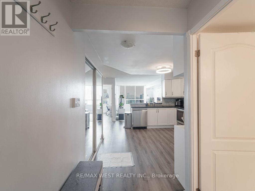 1001 - 850 Steels Avenue W, Vaughan, Ontario  L4J 8E7 - Photo 4 - N12559790