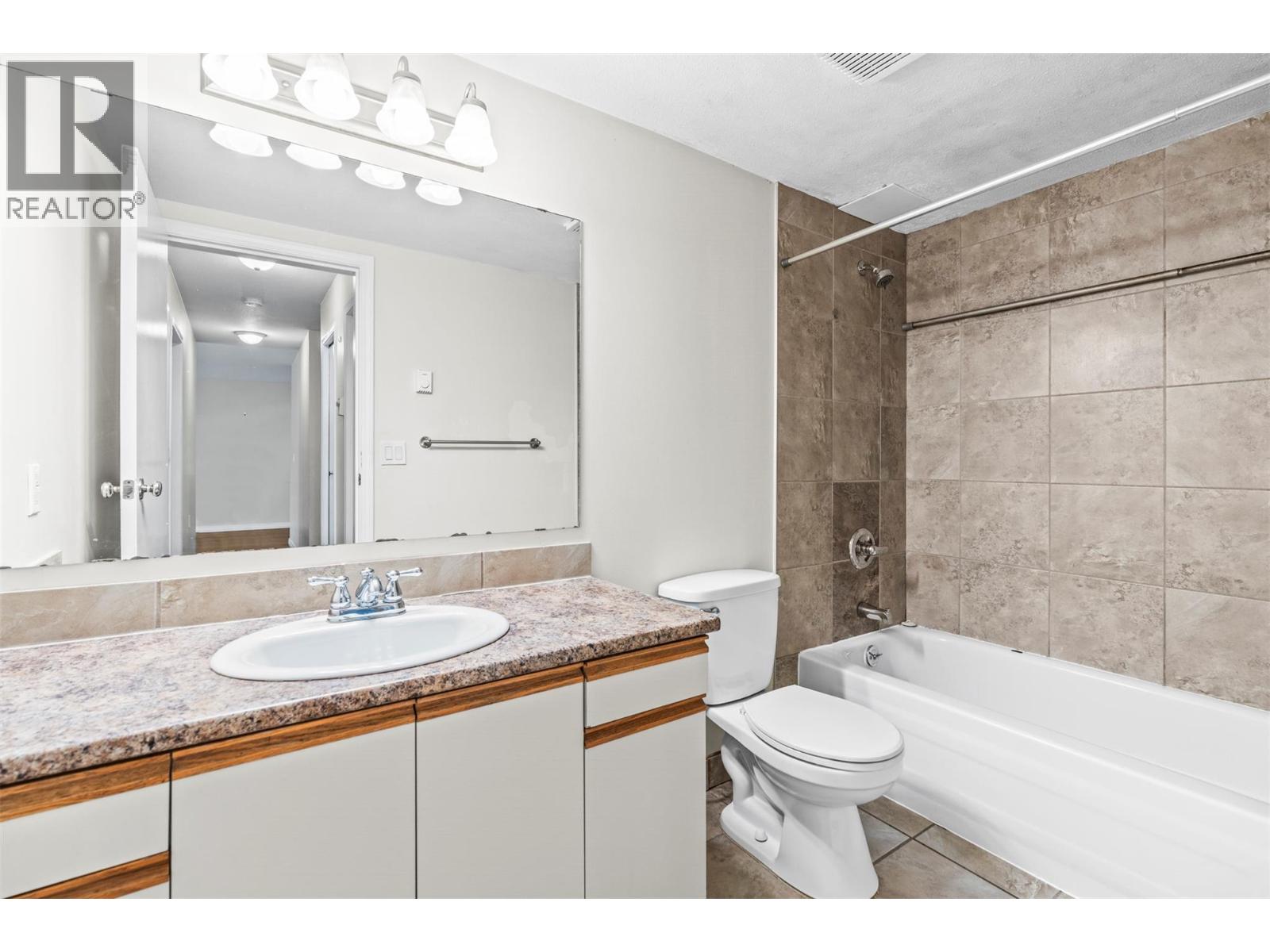 3800 28a Street Unit# 205, Vernon, British Columbia  V1T 9K8 - Photo 18 - 10369608