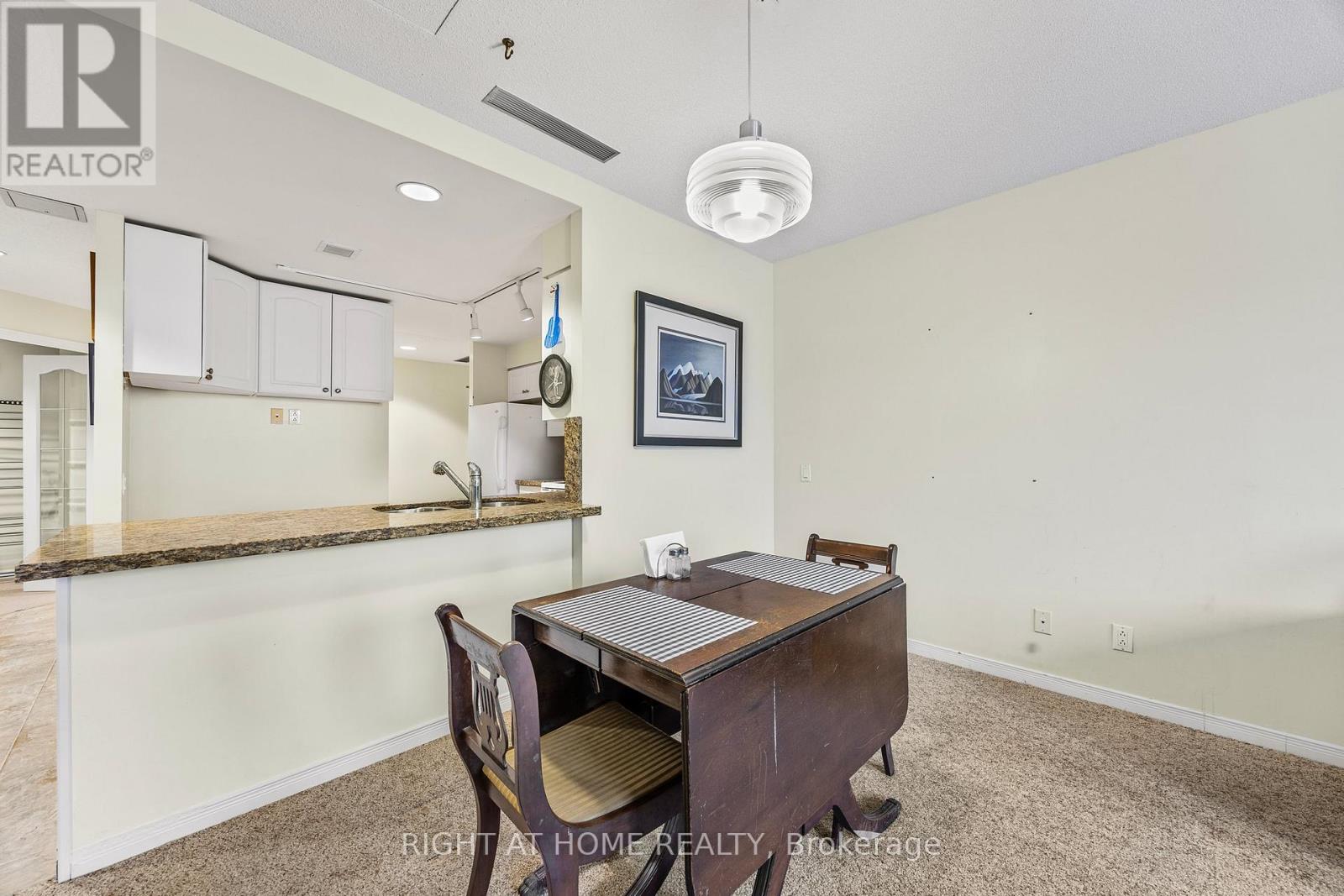 53 - 74 Ross Street, Barrie, Ontario  L4N 1G3 - Photo 7 - S12559712