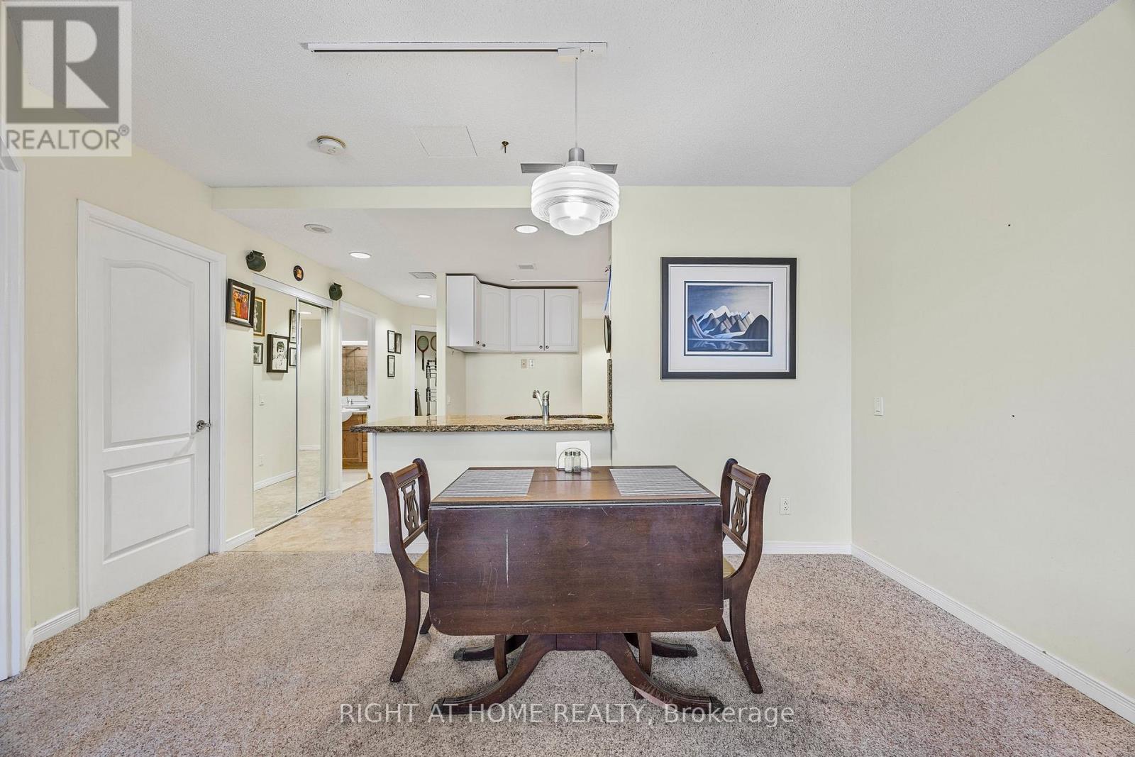 53 - 74 Ross Street, Barrie, Ontario  L4N 1G3 - Photo 8 - S12559712