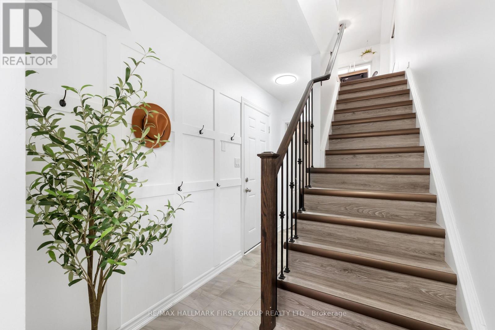 93 Markham Trail, Clarington, Ontario  L1C 0S4 - Photo 6 - E12559902