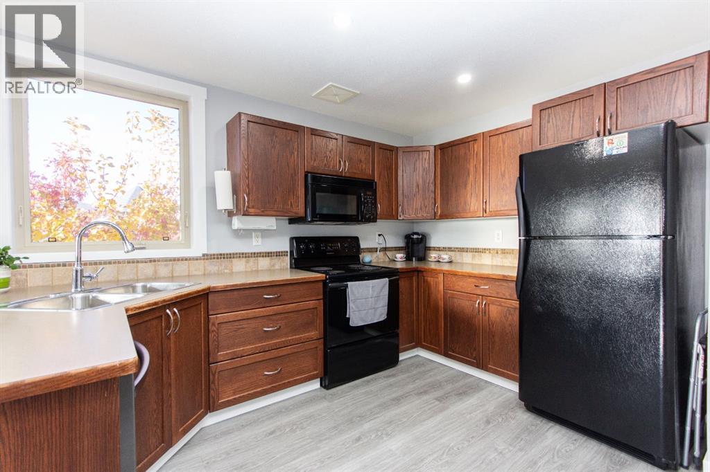 347 Addington Drive, Red Deer, Alberta  T4R 3H7 - Photo 6 - A2265967