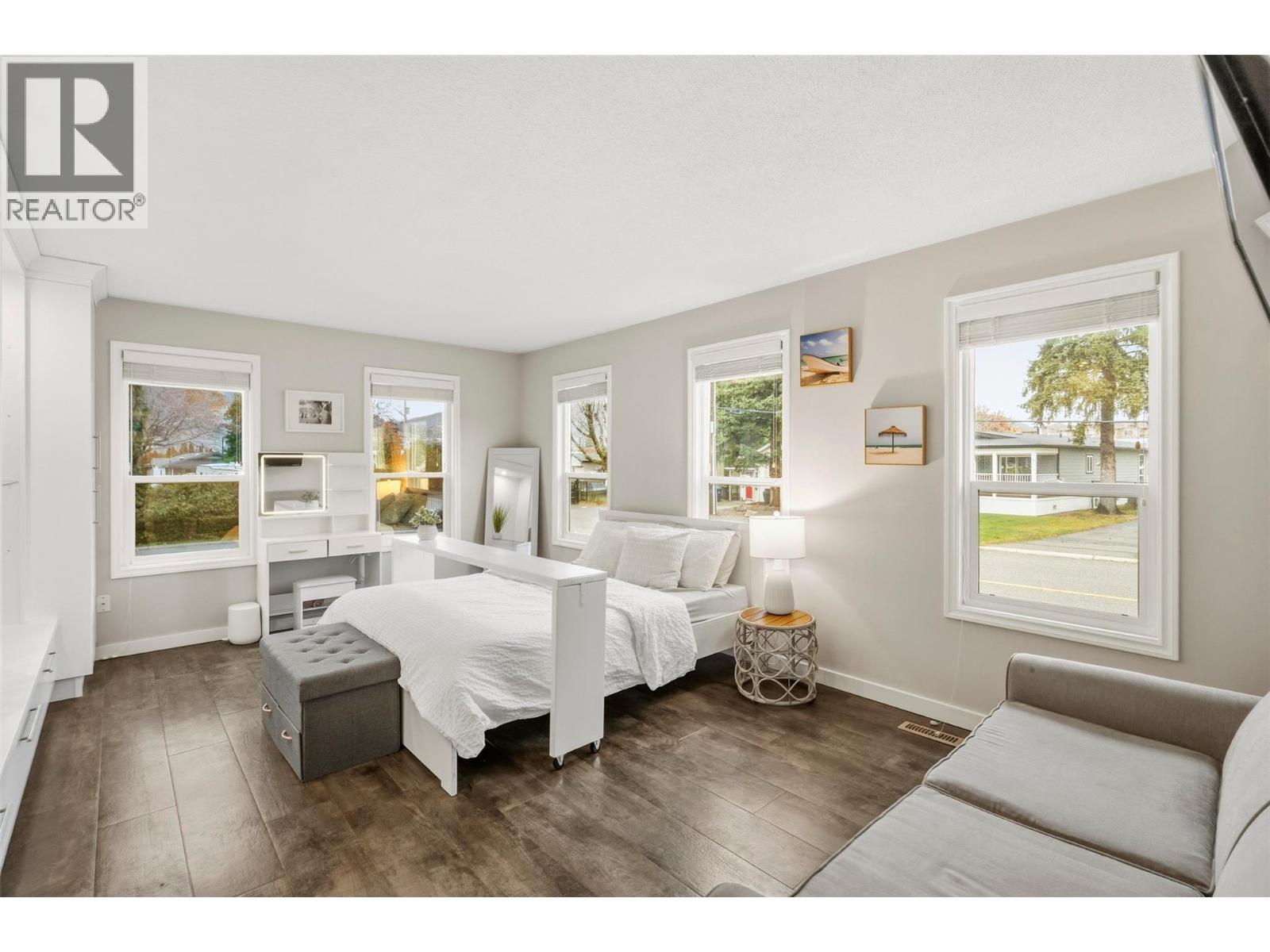 98 Dauphin Avenue, Penticton, British Columbia  V2A 6V8 - Photo 6 - 10369653