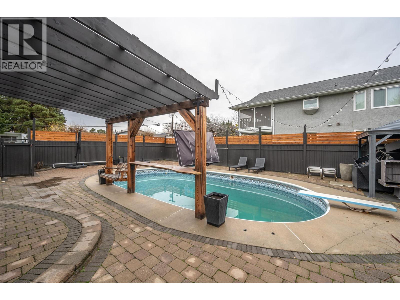 98 Dauphin Avenue, Penticton, British Columbia  V2A 6V8 - Photo 45 - 10369653