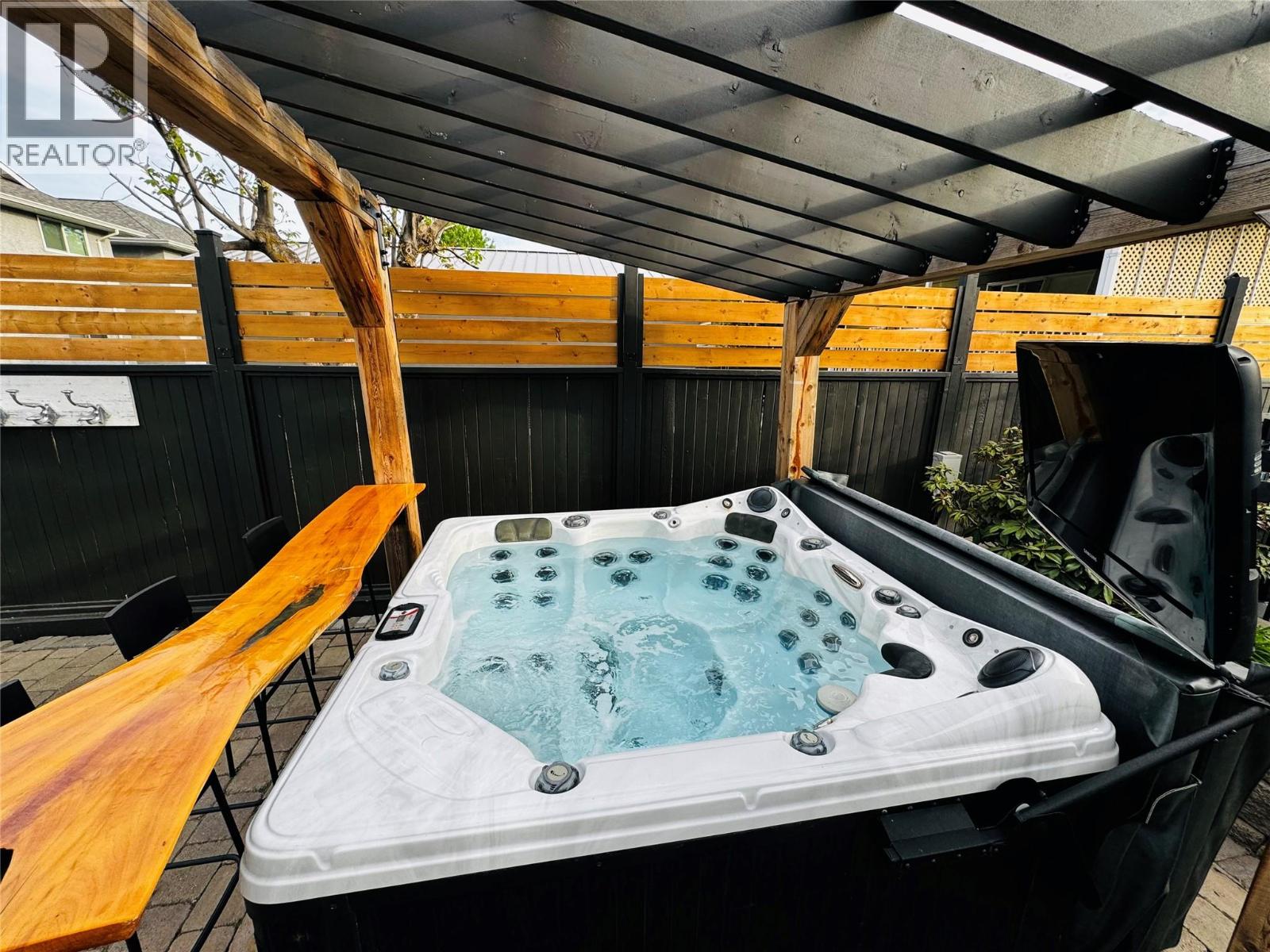 98 Dauphin Avenue, Penticton, British Columbia  V2A 6V8 - Photo 61 - 10369653