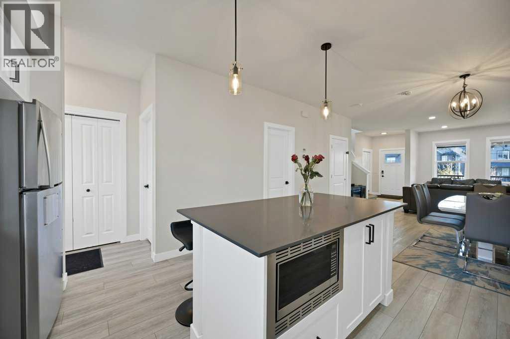 93 Edith Gate Nw, Calgary, Alberta  T3R 1Z3 - Photo 11 - A2269168