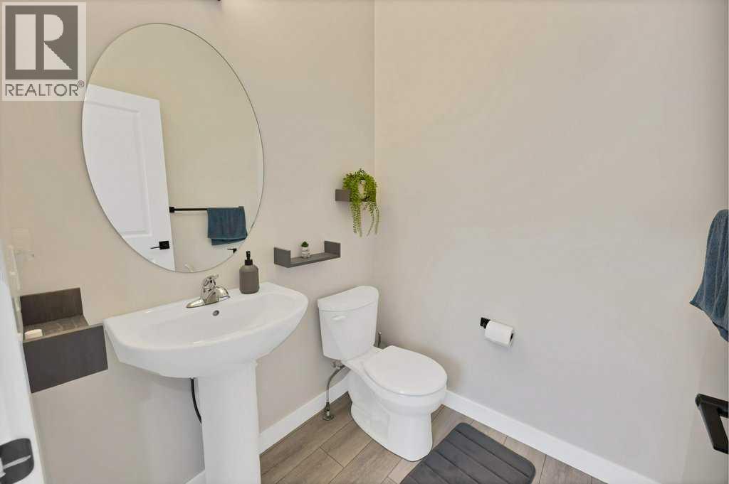 93 Edith Gate Nw, Calgary, Alberta  T3R 1Z3 - Photo 14 - A2269168