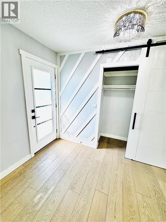 10304 Elbow Drive Sw, Calgary, Alberta  T2W 1G1 - Photo 5 - A2270871