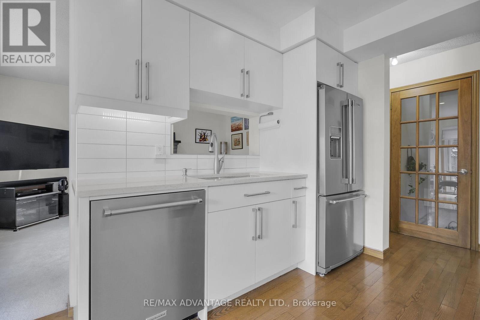 243 Conway Drive, London South, Ontario N6E 3J4 - Photo 14 - X12559822