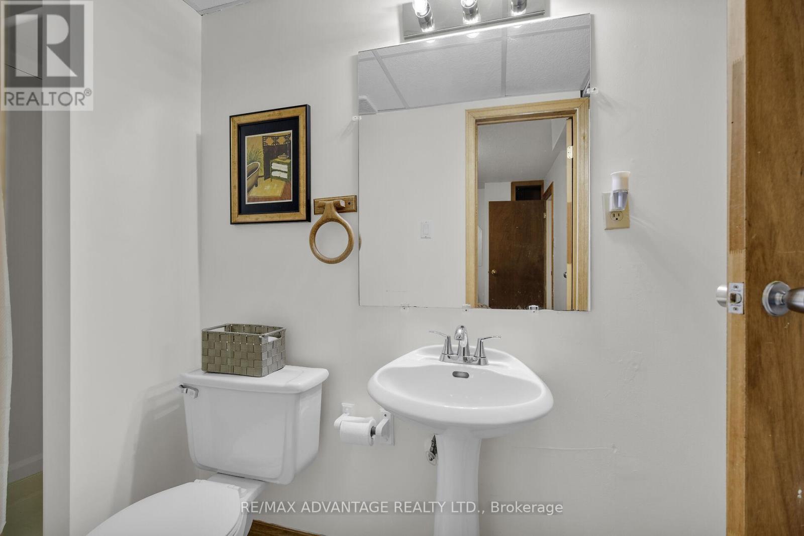 243 Conway Drive, London South, Ontario N6E 3J4 - Photo 43 - X12559822