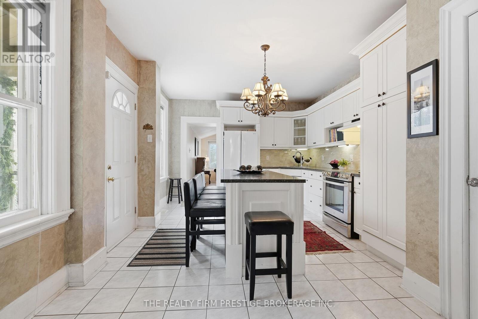 367 St James Street, London East, Ontario  N6A 1X8 - Photo 13 - X12559828