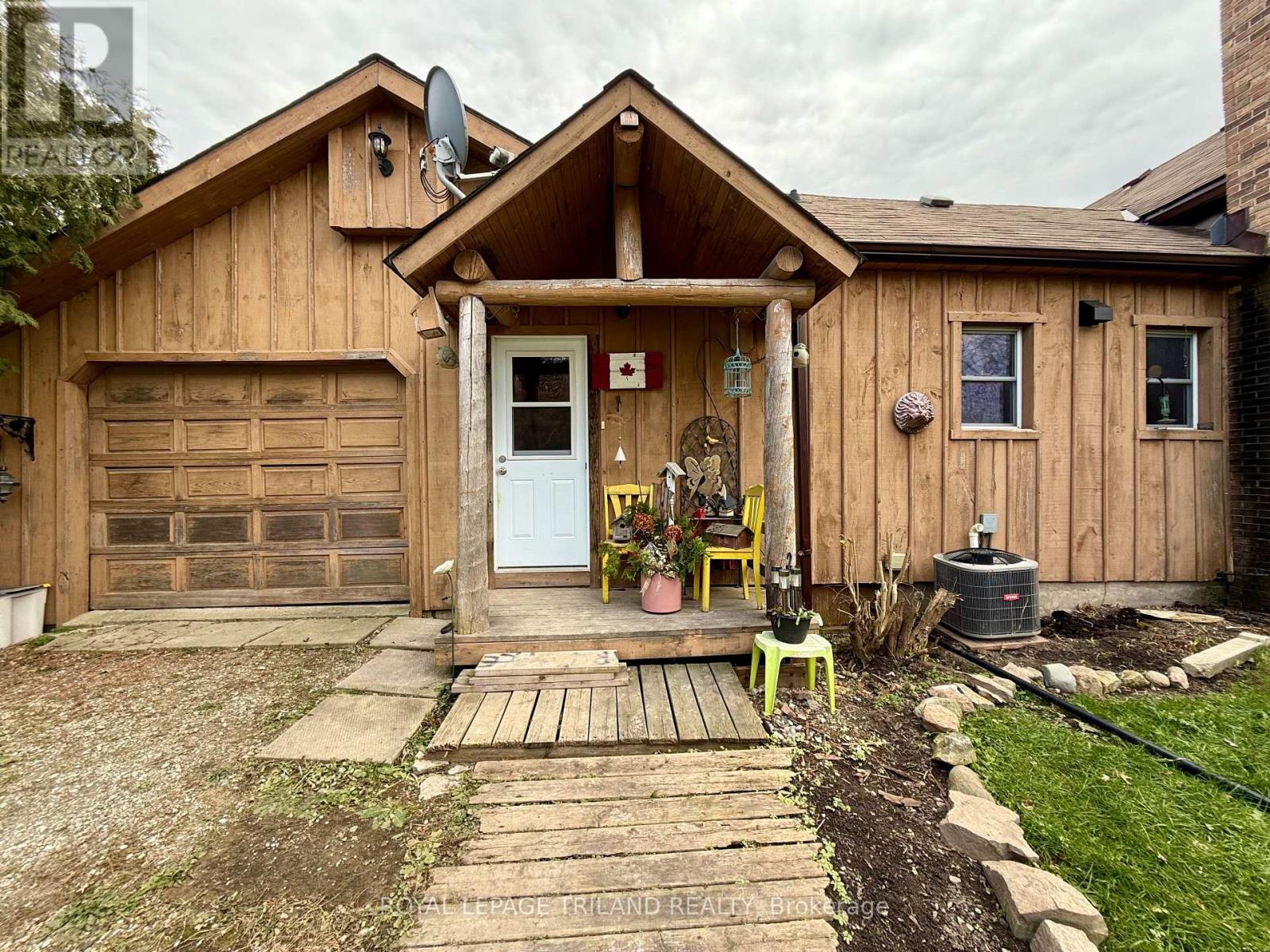 21622 Dundonald Road, Southwest Middlesex, Ontario  N0L 1M0 - Photo 18 - X12559918