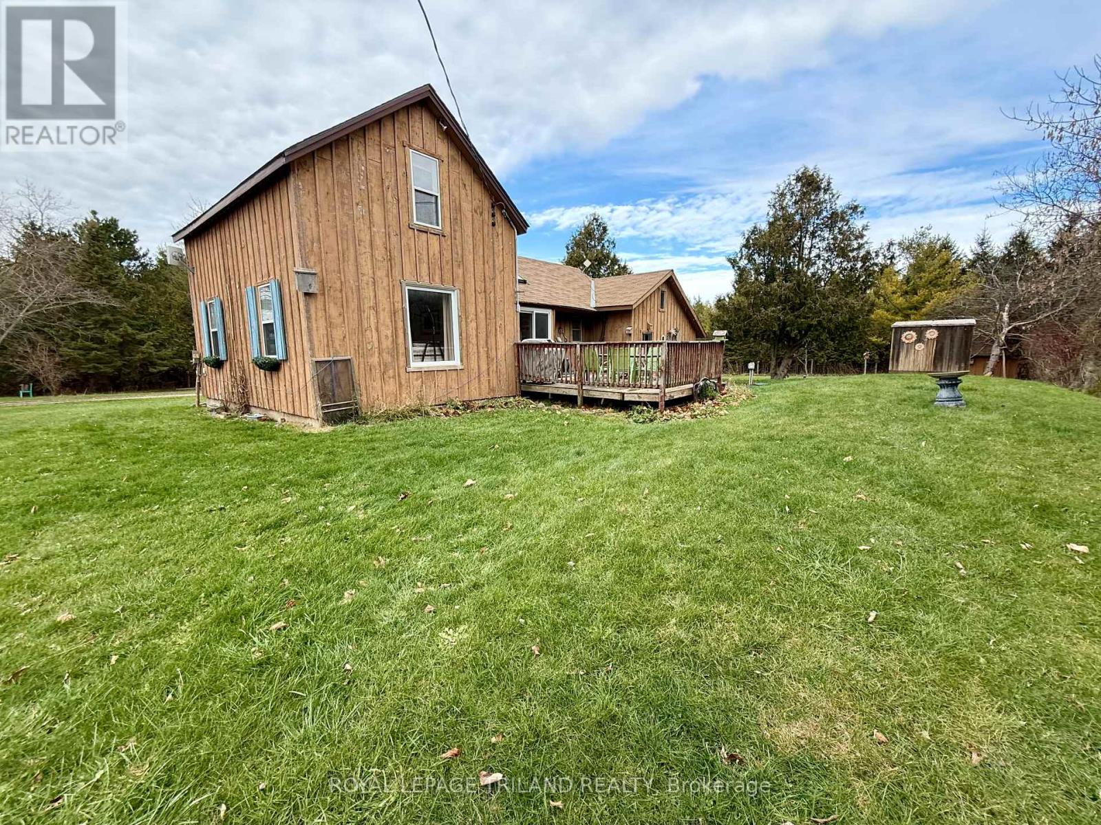 21622 Dundonald Road, Southwest Middlesex, Ontario  N0L 1M0 - Photo 40 - X12559918