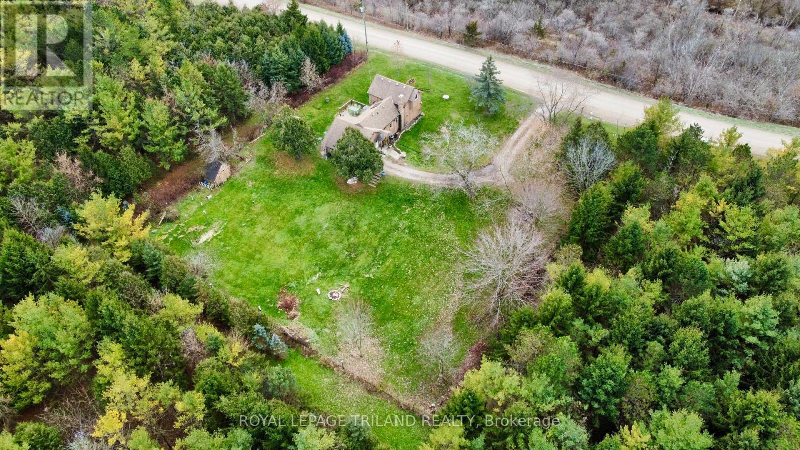 21622 Dundonald Road, Southwest Middlesex, Ontario  N0L 1M0 - Photo 6 - X12559918