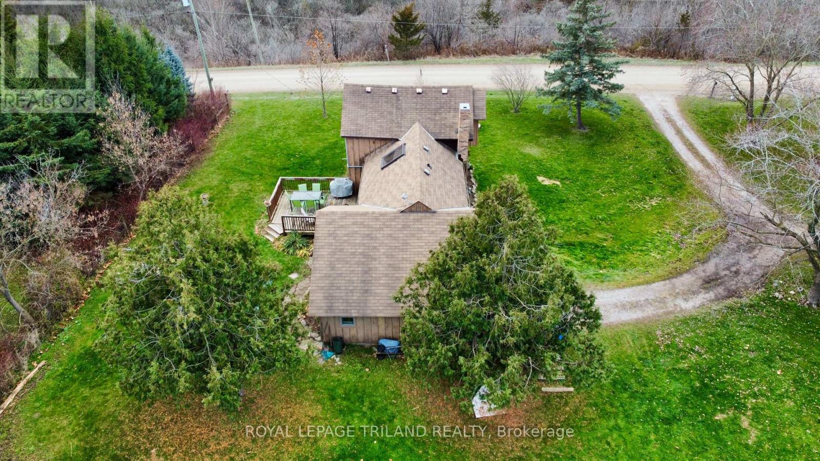 21622 Dundonald Road, Southwest Middlesex, Ontario  N0L 1M0 - Photo 7 - X12559918