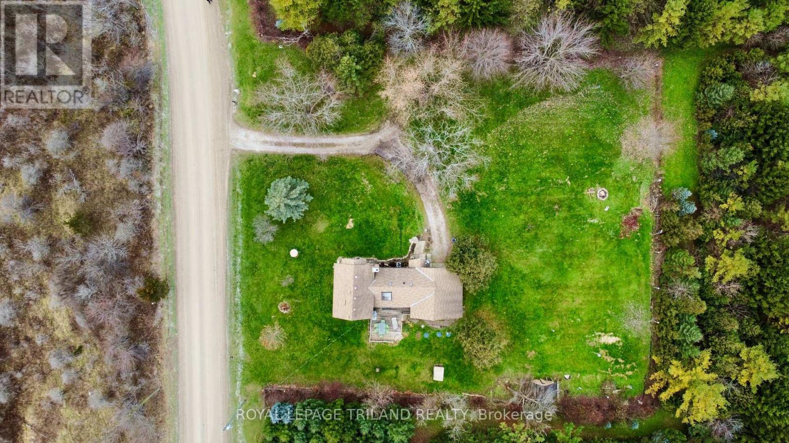 21622 Dundonald Road, Southwest Middlesex, Ontario  N0L 1M0 - Photo 9 - X12559918