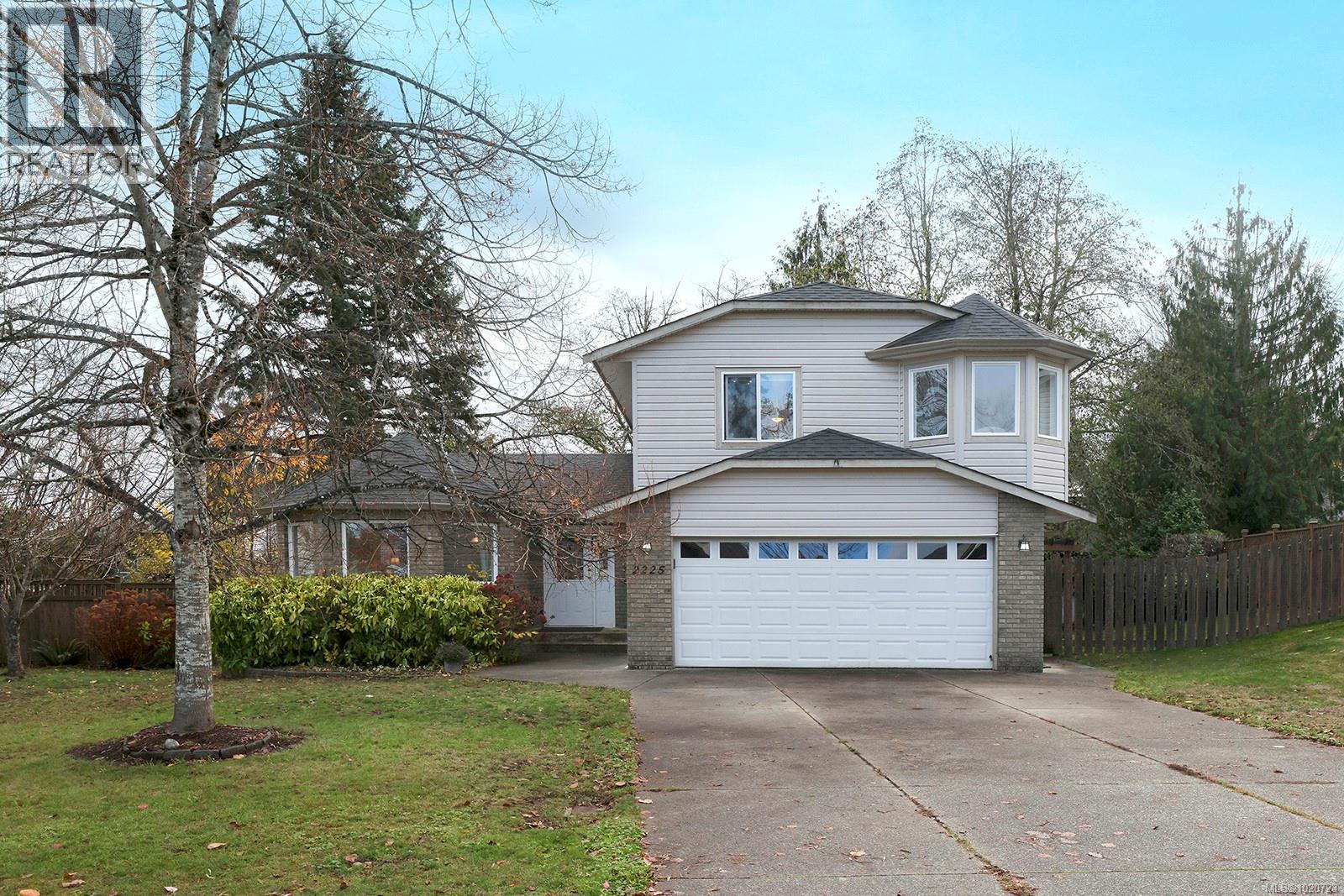 2225 Heron Cres, Comox, British Columbia