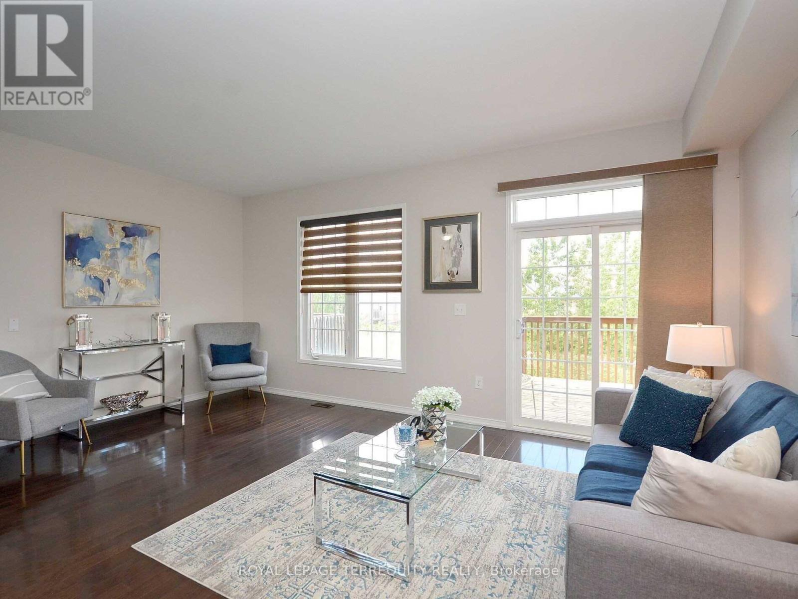 18 - 745 Farmstead Drive, Milton, Ontario  L9T 8B1 - Photo 7 - W12559746