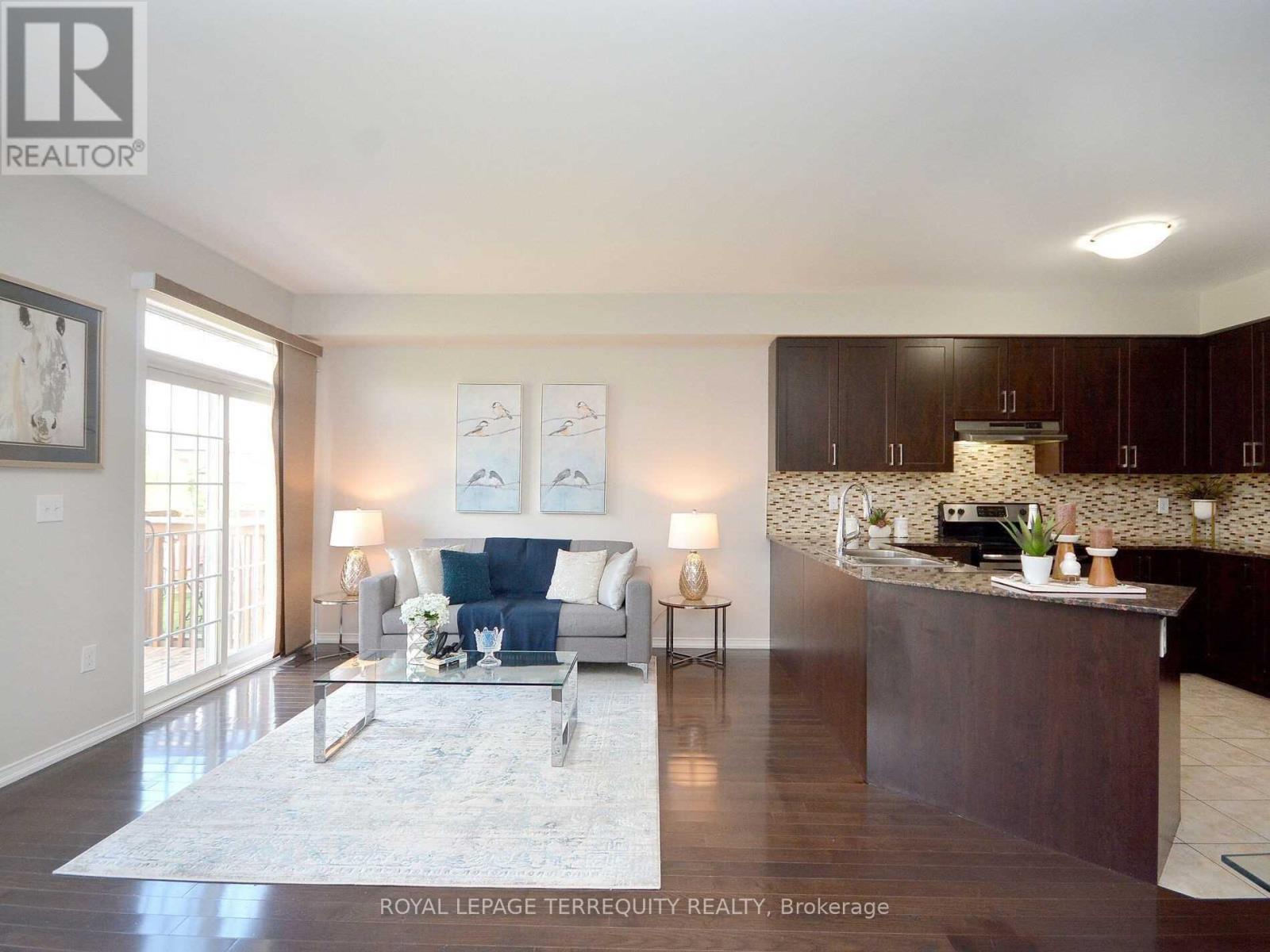 18 - 745 Farmstead Drive, Milton, Ontario  L9T 8B1 - Photo 8 - W12559746