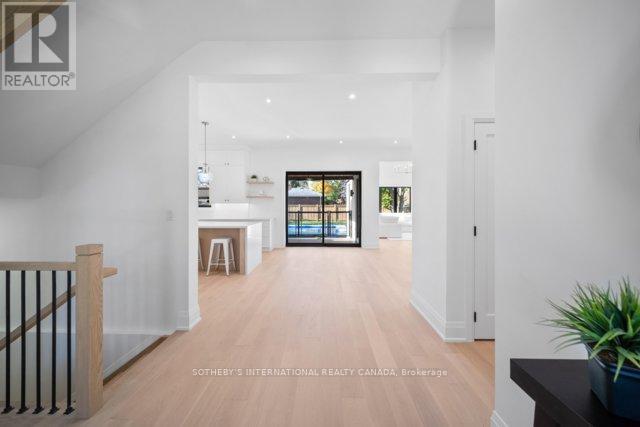 118 Warwood Road, Toronto, Ontario  M9B 5B7 - Photo 10 - W12559772