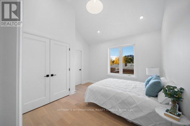 118 Warwood Road, Toronto, Ontario  M9B 5B7 - Photo 28 - W12559772