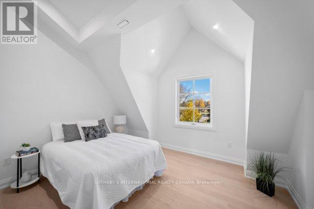 118 Warwood Road, Toronto, Ontario  M9B 5B7 - Photo 35 - W12559772