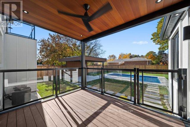 118 Warwood Road, Toronto, Ontario  M9B 5B7 - Photo 45 - W12559772